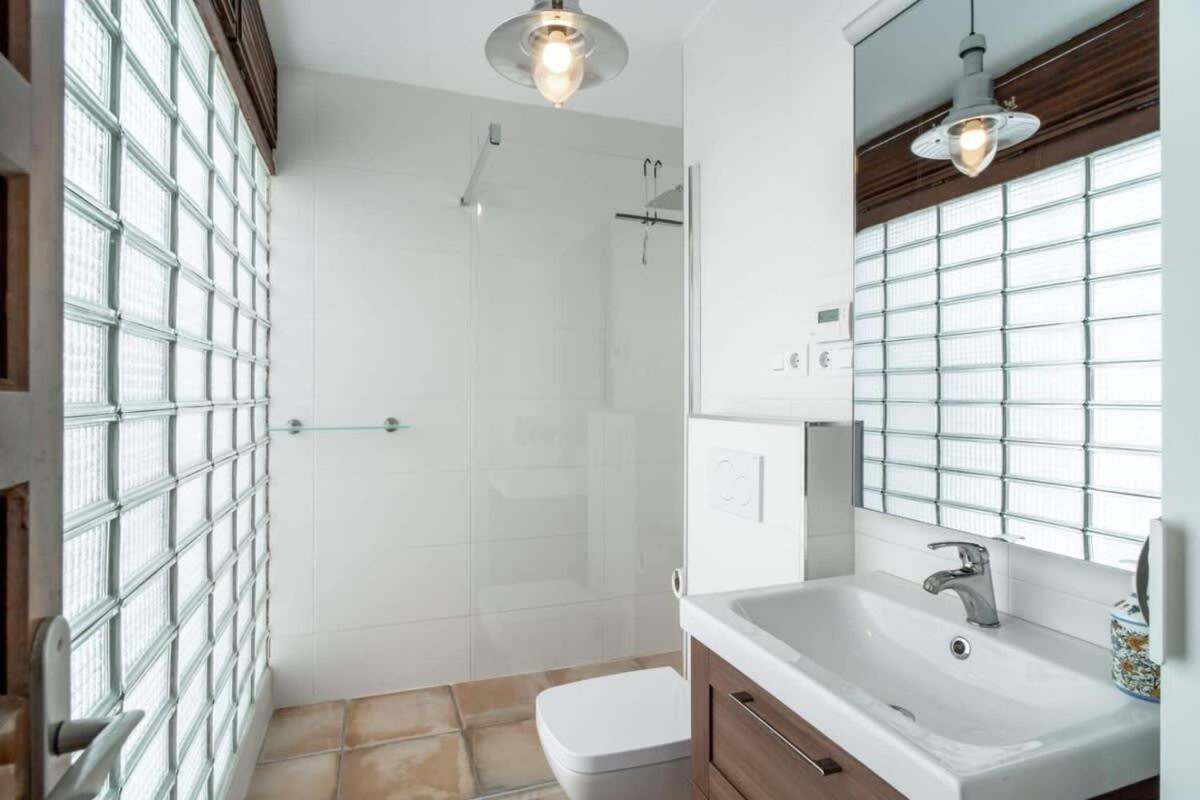 Bellavista 1 Villa Нерха Екстериор снимка